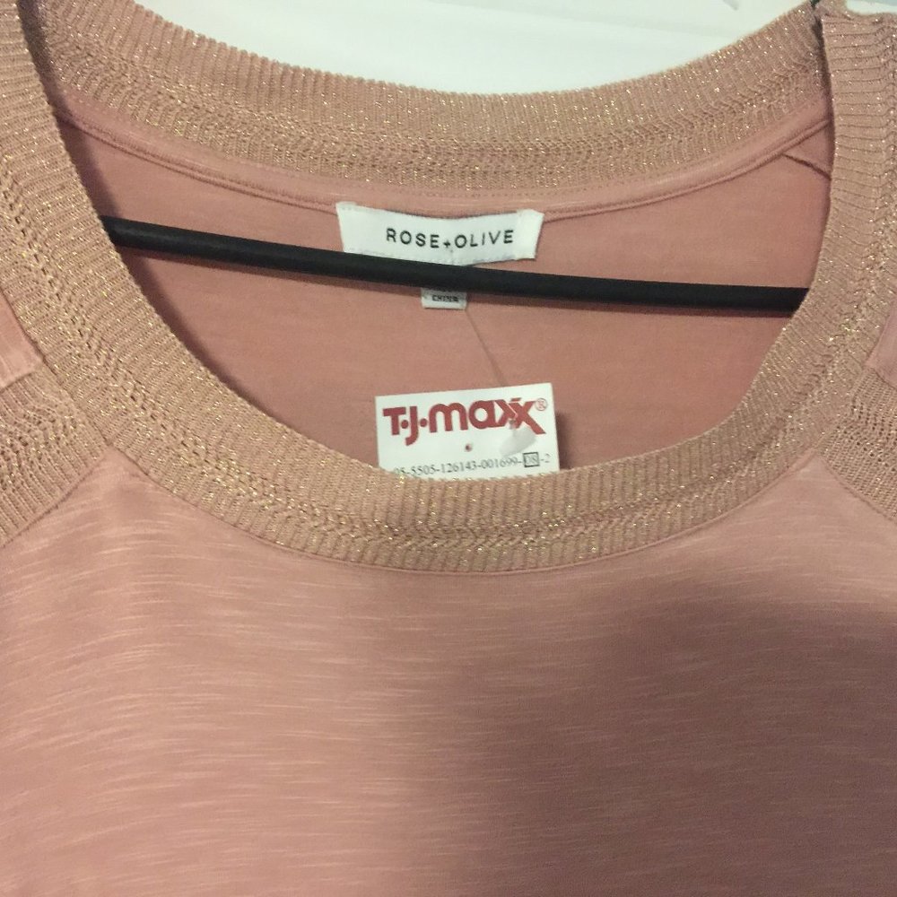 Rose + Olive - scoop neck blouse 3/4 sleeves